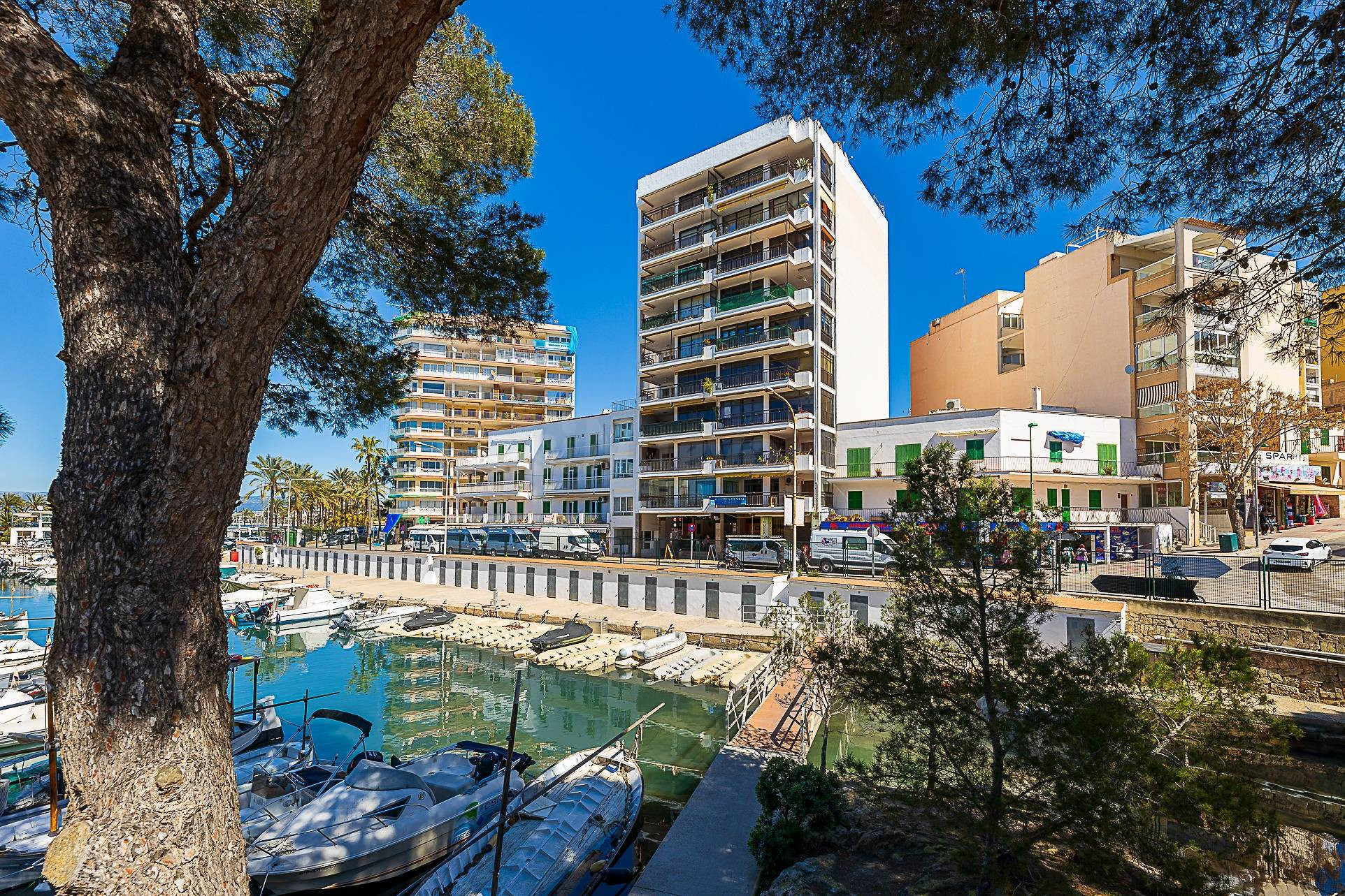 Vivienda en primera línea de mar con vistas inigualables