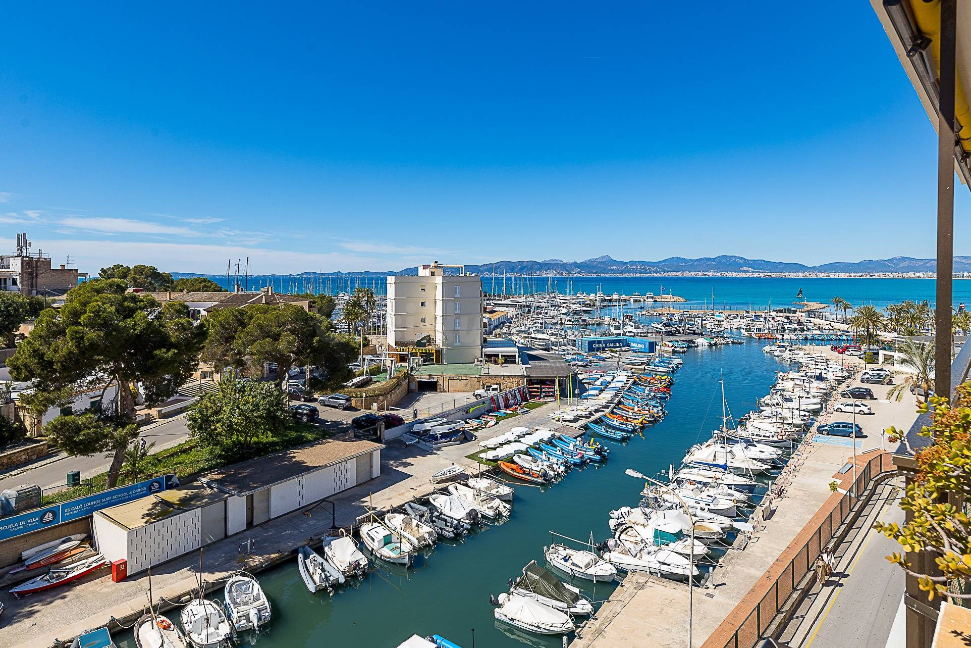 Vivienda en primera línea de mar con vistas inigualables - foto 4