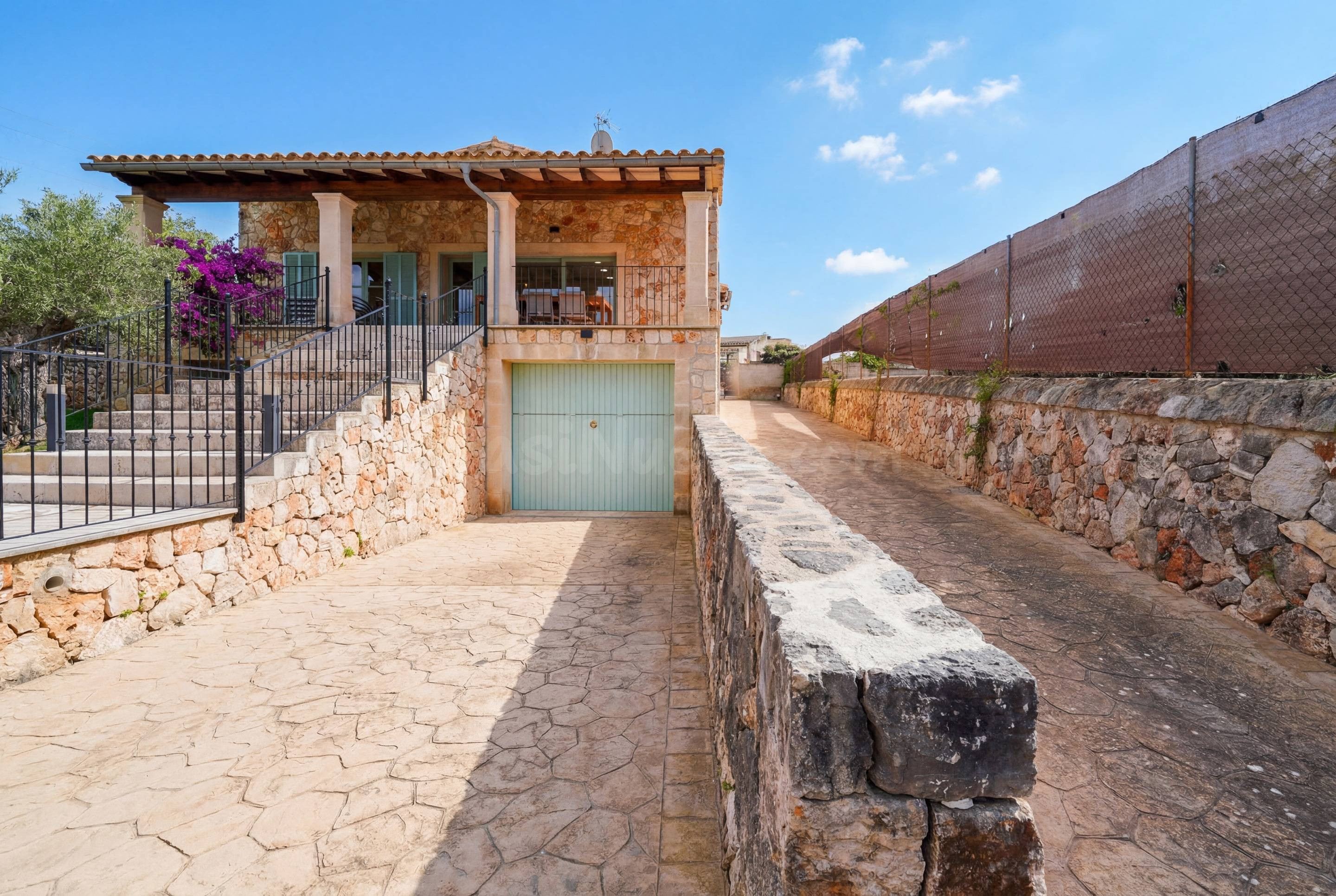 Encantadora vivienda unifamiliar con piscina y vistas abiert - foto 4