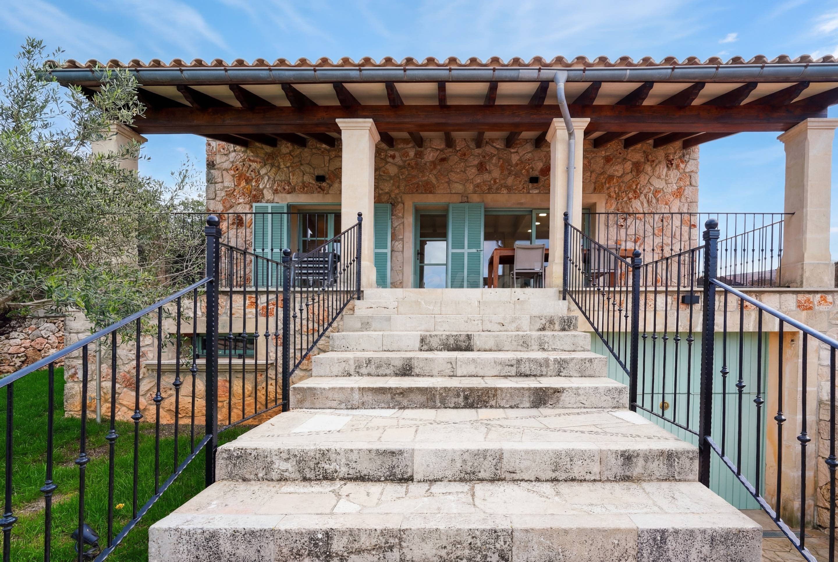 Encantadora vivienda unifamiliar con piscina y vistas abiert - foto 5