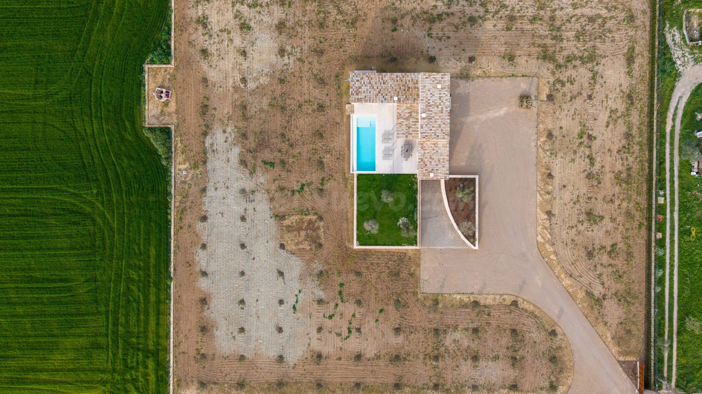 Exclusiva finca rústica de nueva construcción en Sineu con d - foto 4