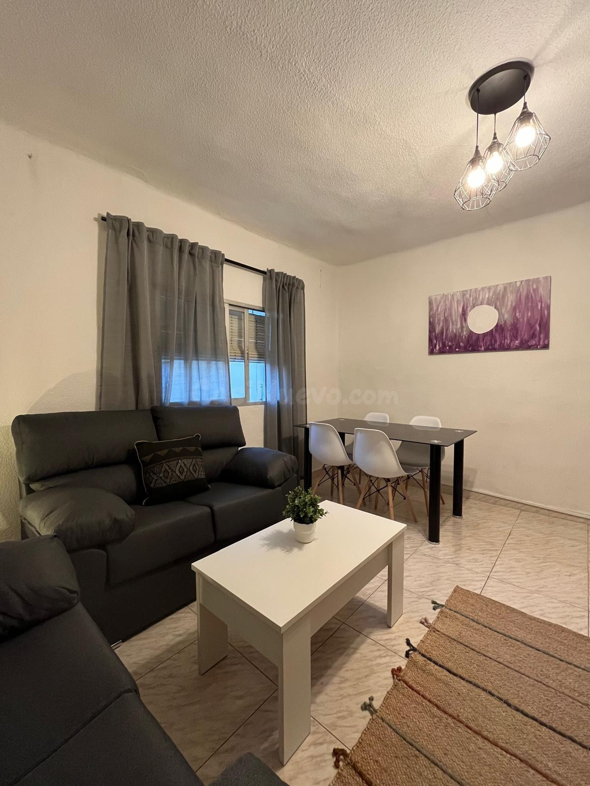 SE ALQUILA HABITACIÓN EN LA CHANA - foto 4