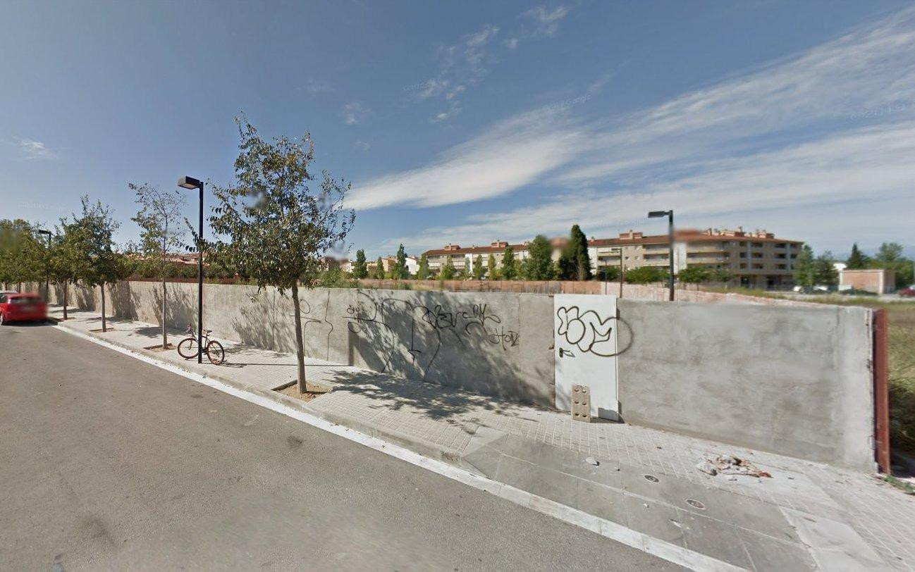 Oportunidad en Figueres. Solar en Zona Residencial en Expans