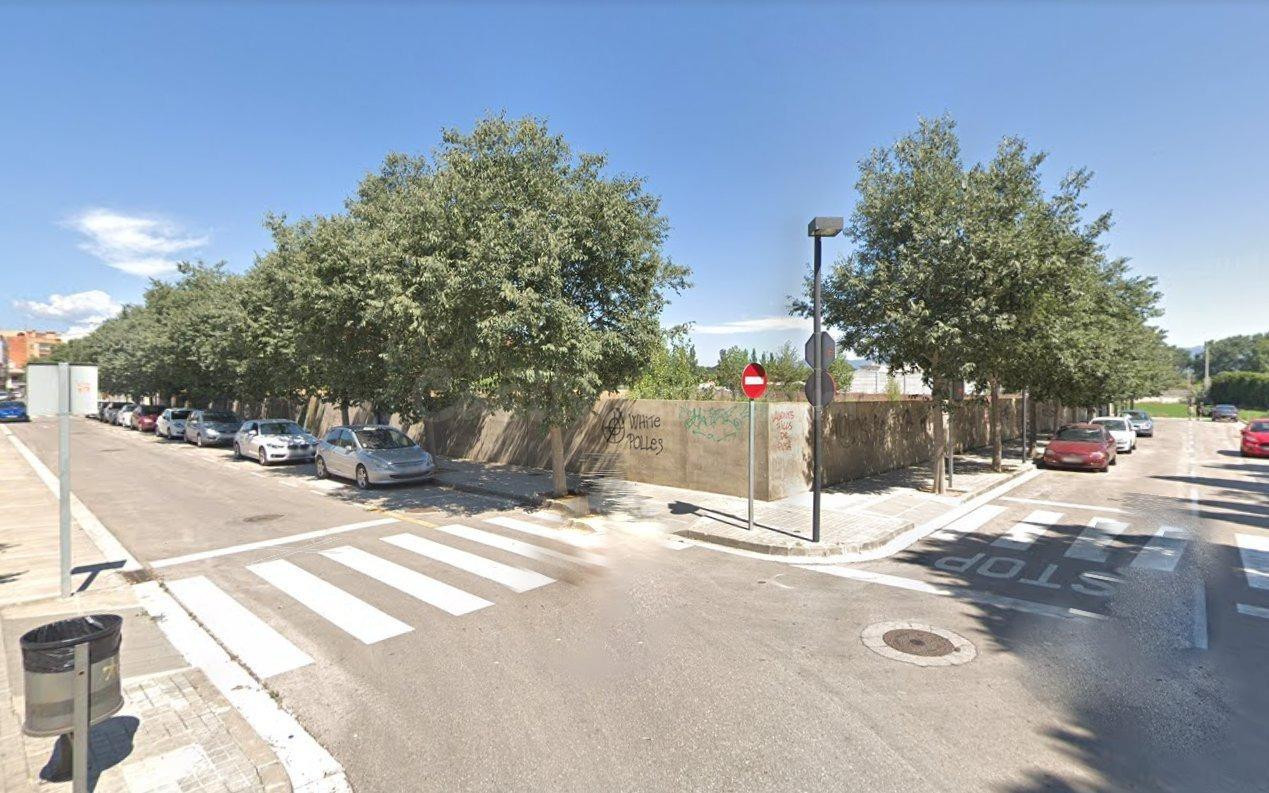 Oportunidad en Figueres. Solar en Zona Residencial en Expans - foto 3