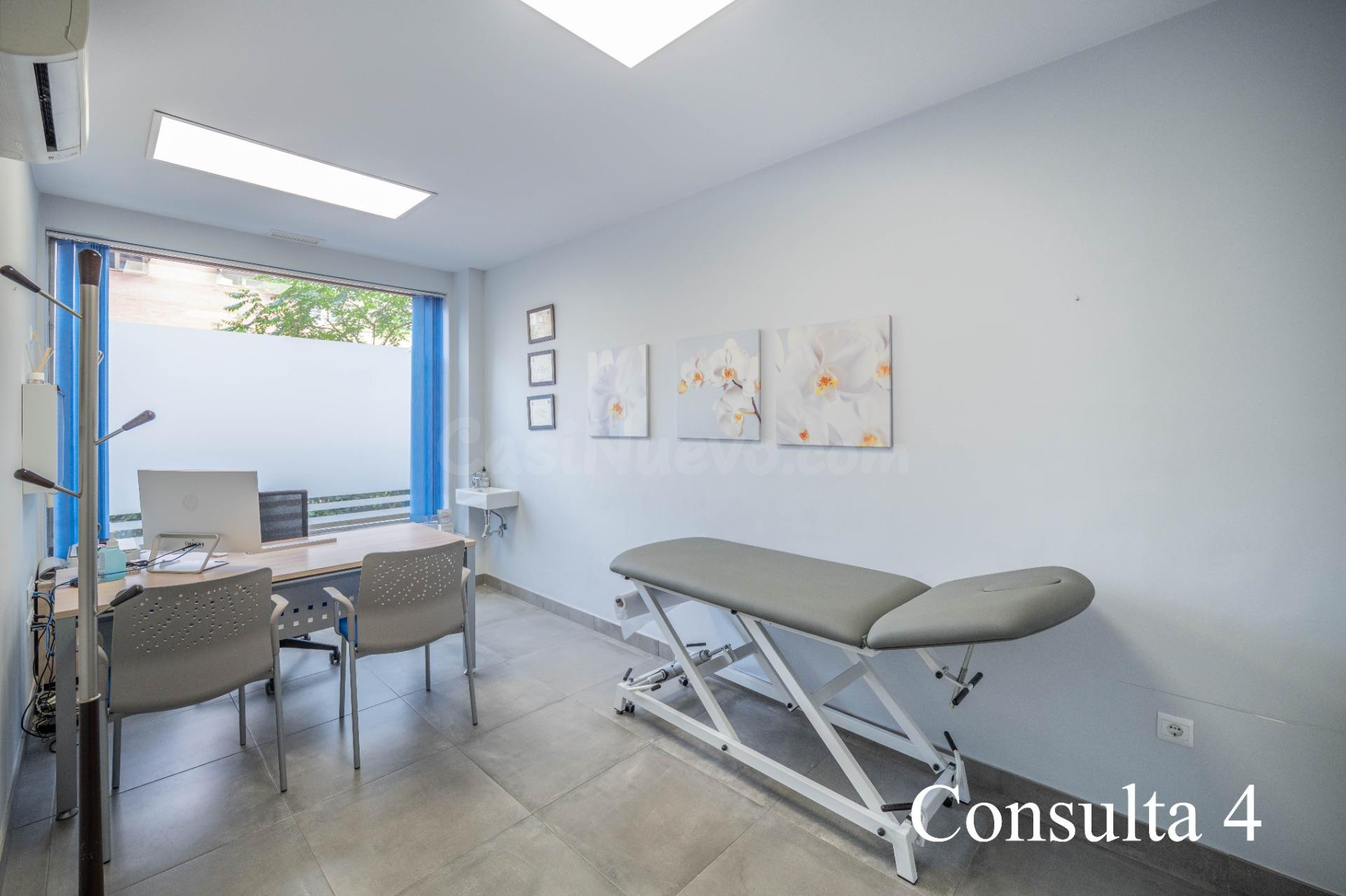 Clínica médica totalmente equipada y en funcionamiento - foto 2