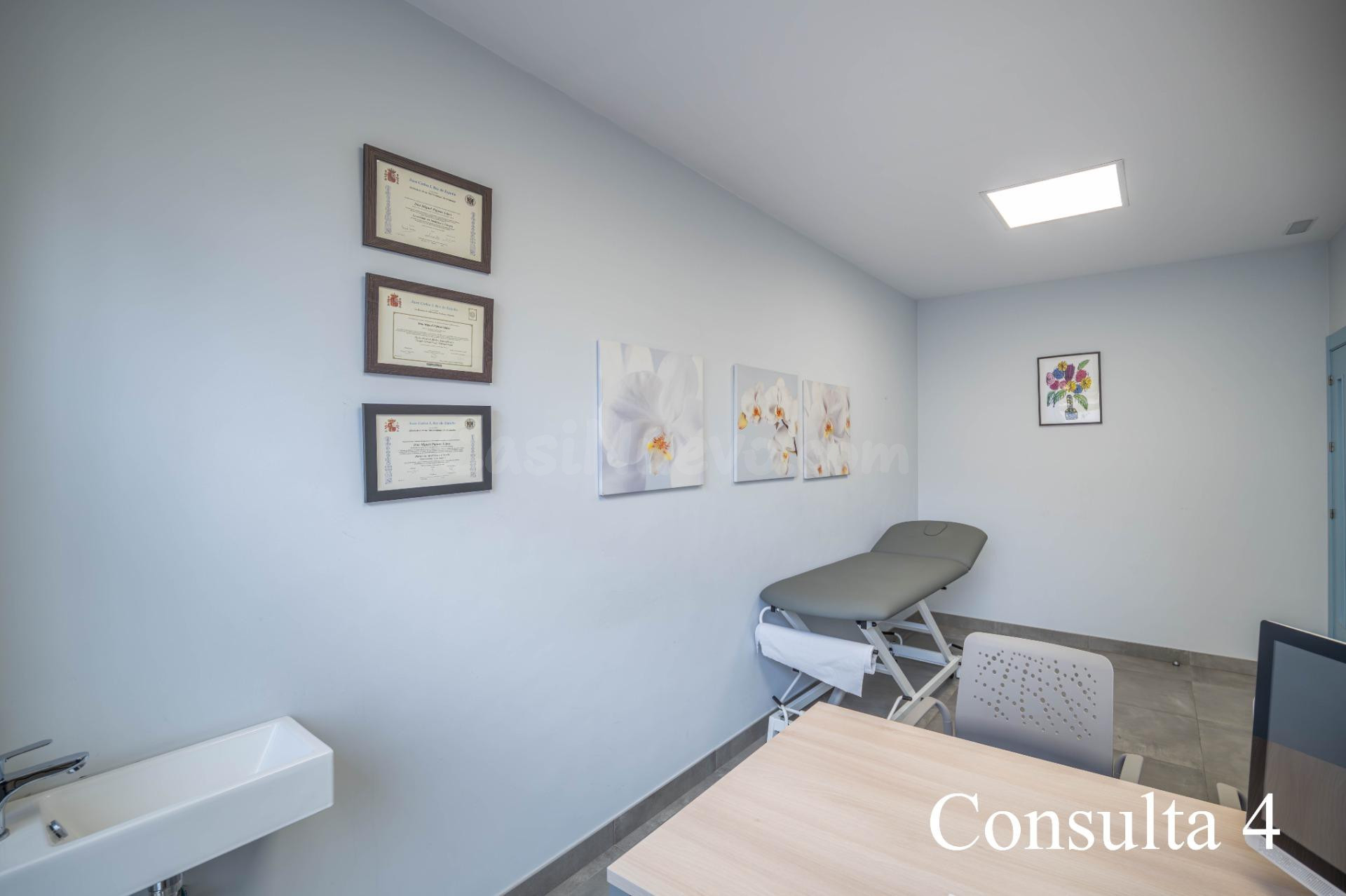 Clínica médica totalmente equipada y en funcionamiento - foto 4