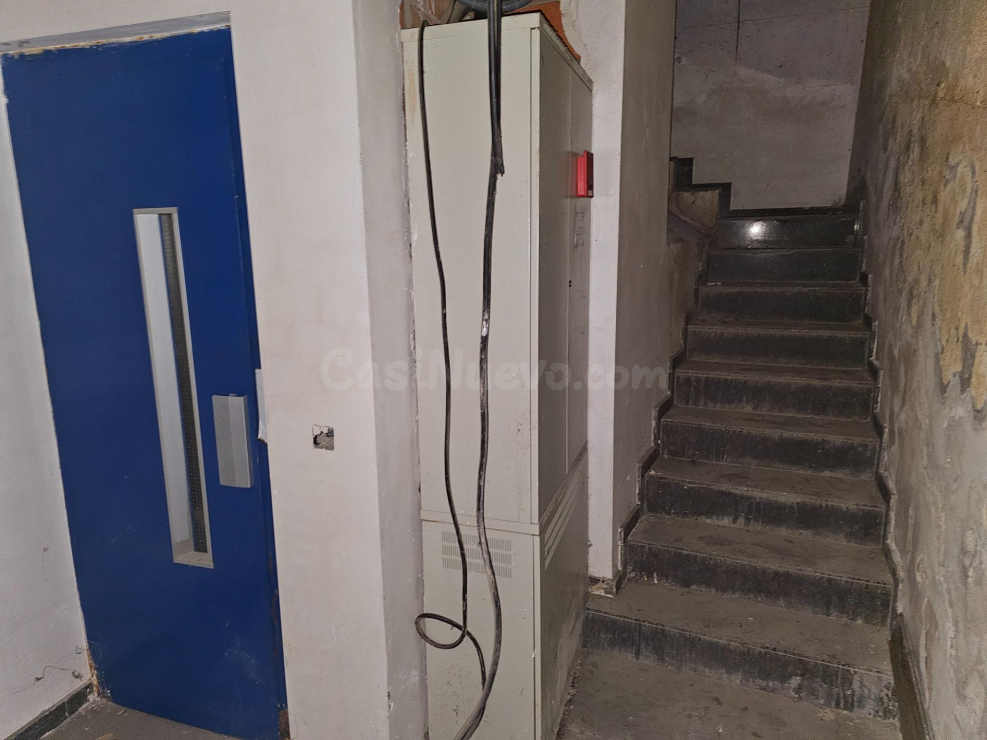 Edificio para reformar en el centro de Olot - foto 4