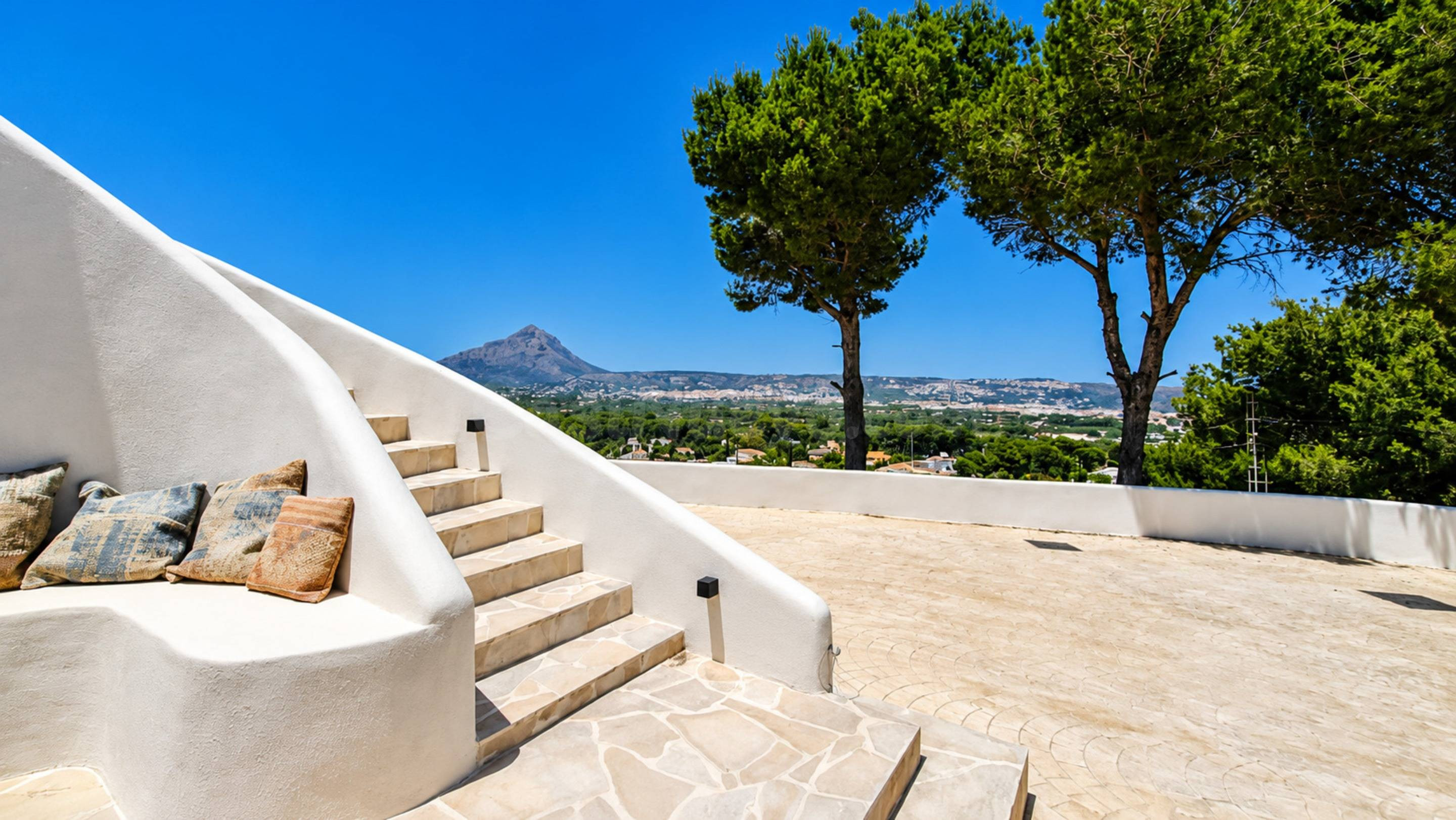 VILLA ALTAVISTA · ENTRE EL MEDITERRANEO Y EL MONTGO EN JAVEA - foto 4