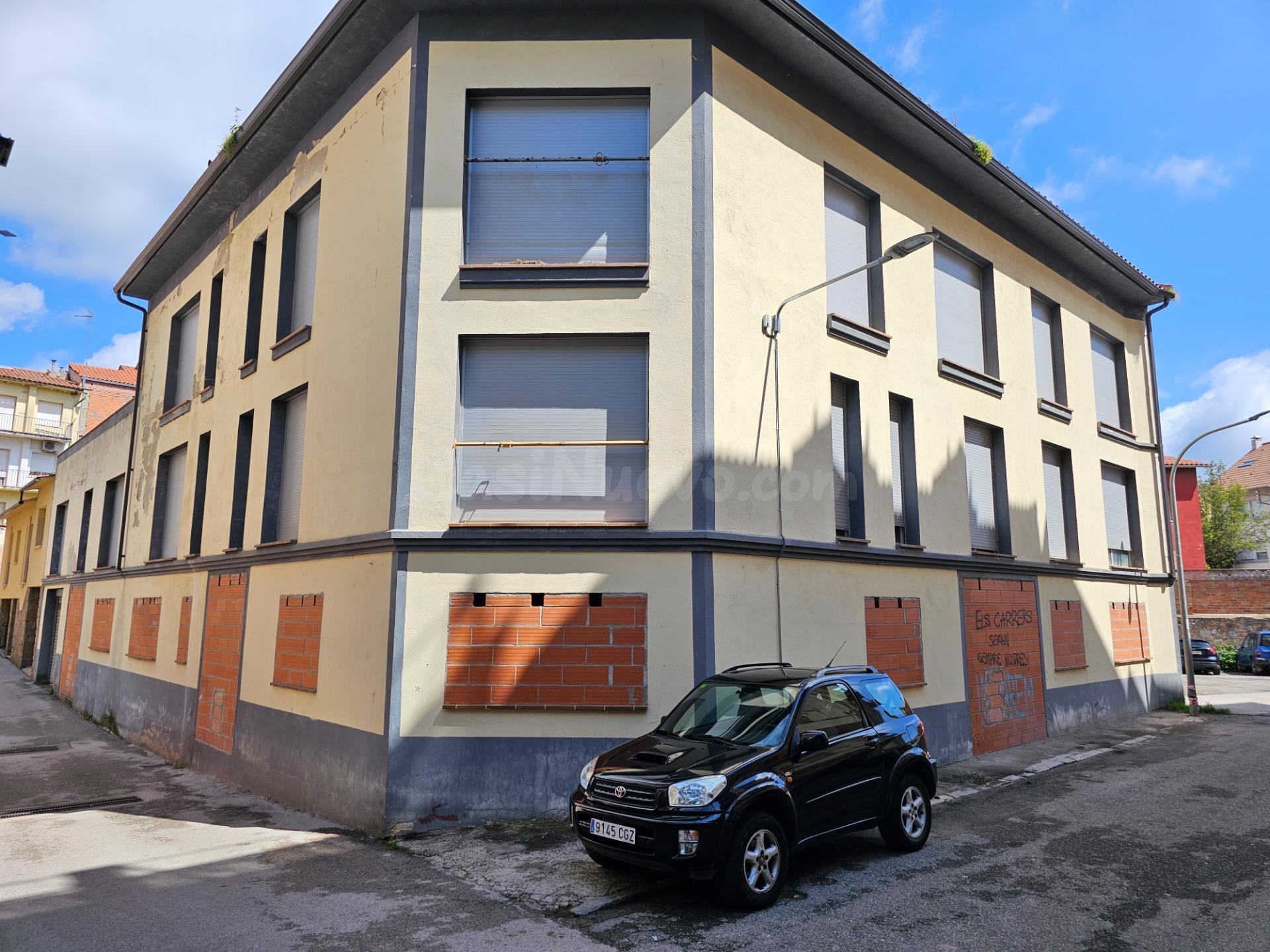 Edificio en el centro de Arbúcies de 14 viviendas con obra p