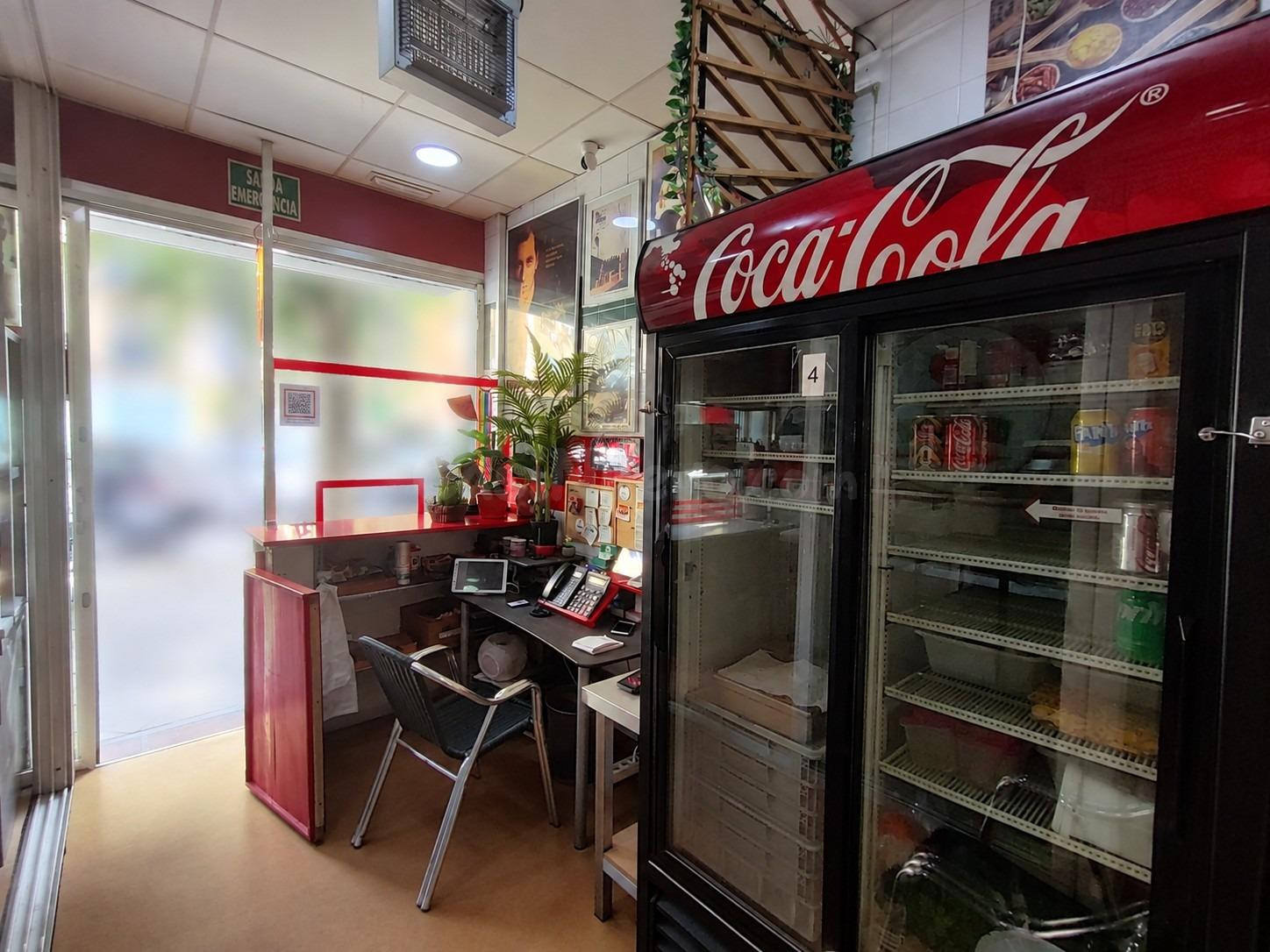¡Oportunidad Única! Traspaso de Pizzería en el Zaidín ✨ - foto 4