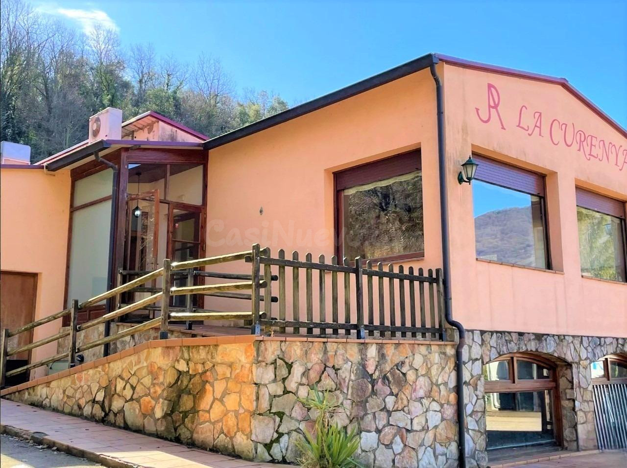 Casa con terreno 4 habitaciones 792m² en venta - Pirineo de 