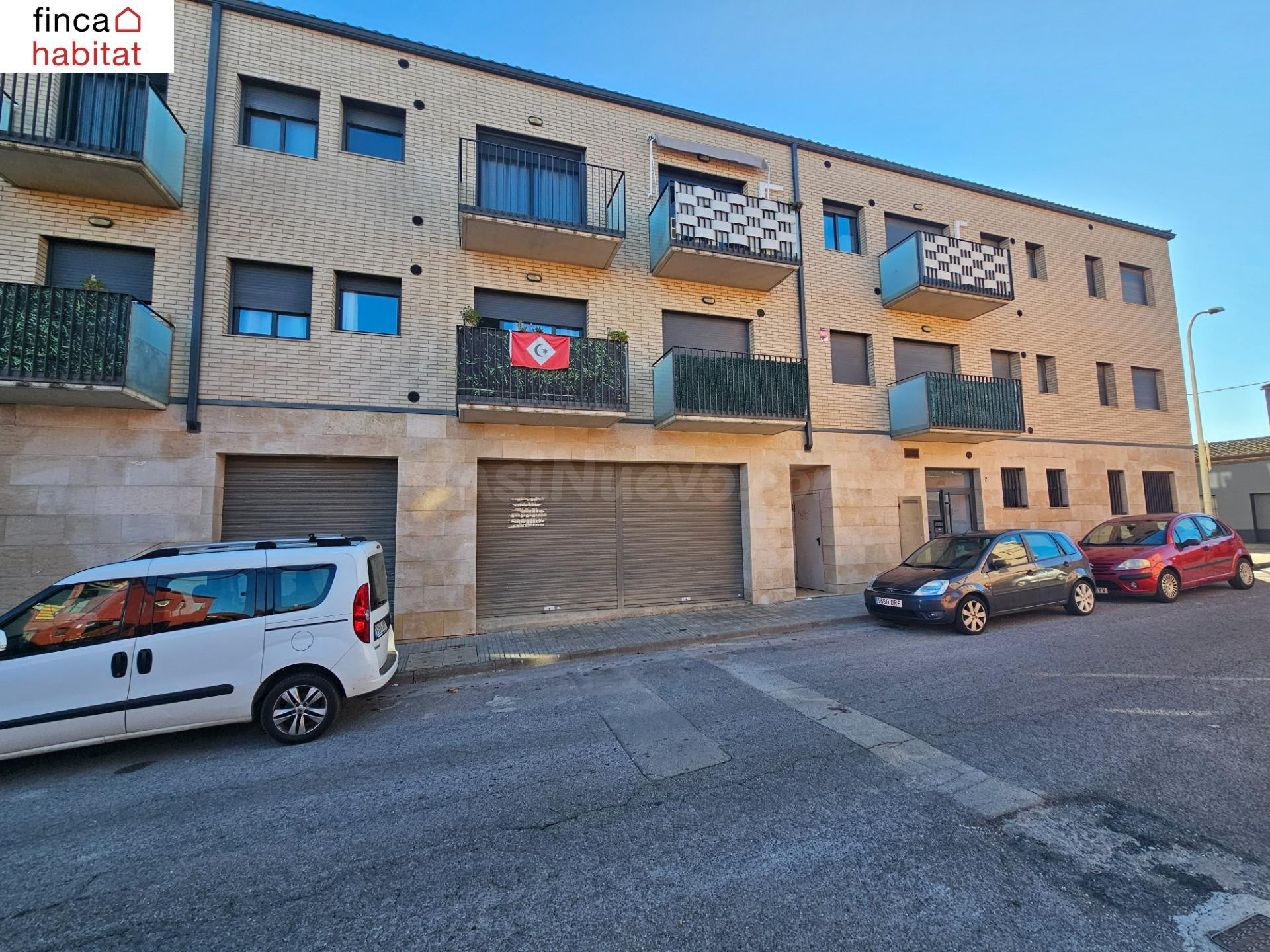 Amplio local polivalente en origen - foto 3
