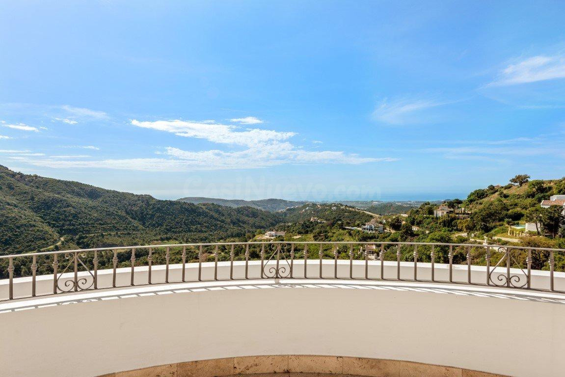 Villa de lujo de 5 dormitorios, 5 baños y vistas al mar. Mon - foto 4