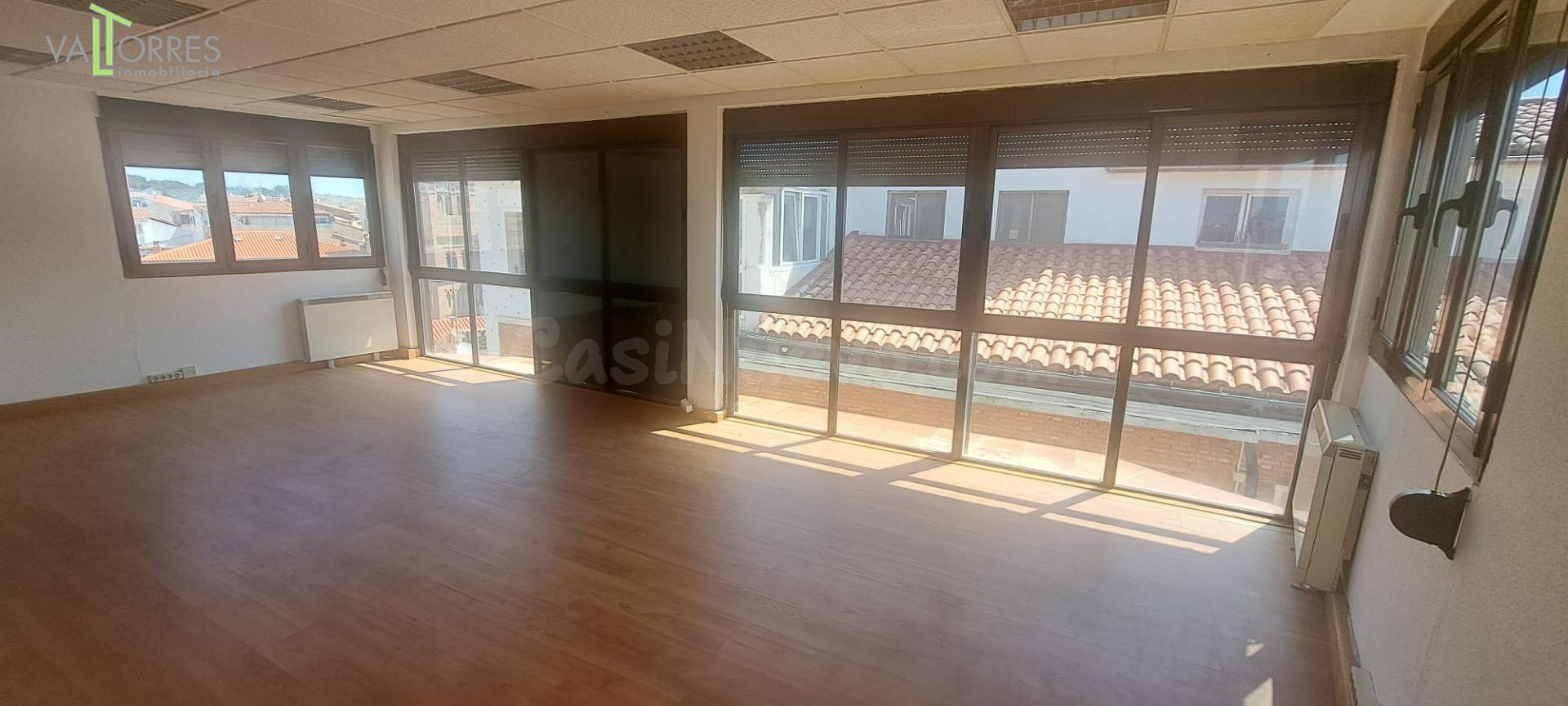 Oficinas en pleno centro de Teruel con unas vistas inmejorables - foto 5