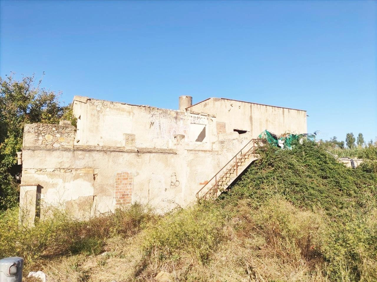 Finca urbanizable para viviendas en l'Eixample de Figueres - foto 5