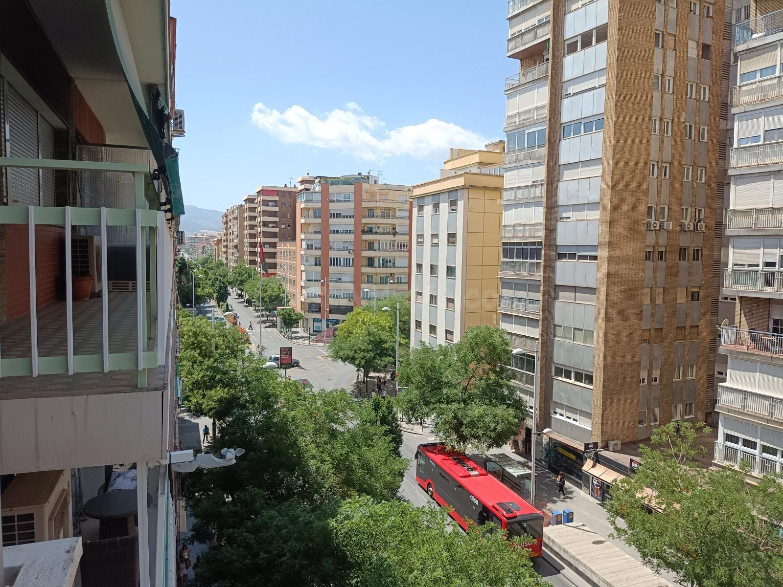 EN PLENO CAMINO DE RONDA PARA ESTUDIENTES - foto 2
