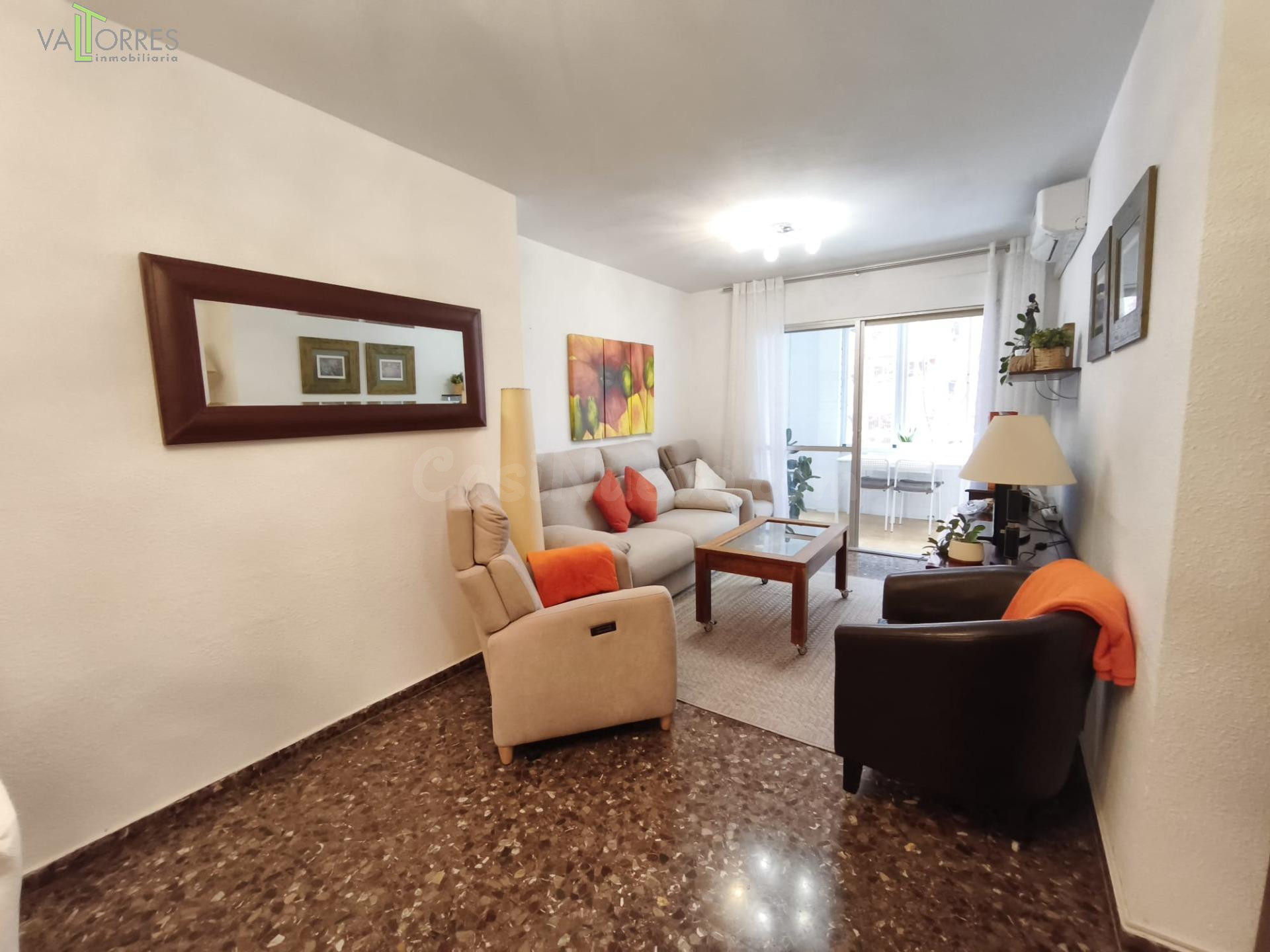 Excelente ubicación en el ensanche  piso , trastero y dos plazas de garaje - foto 3