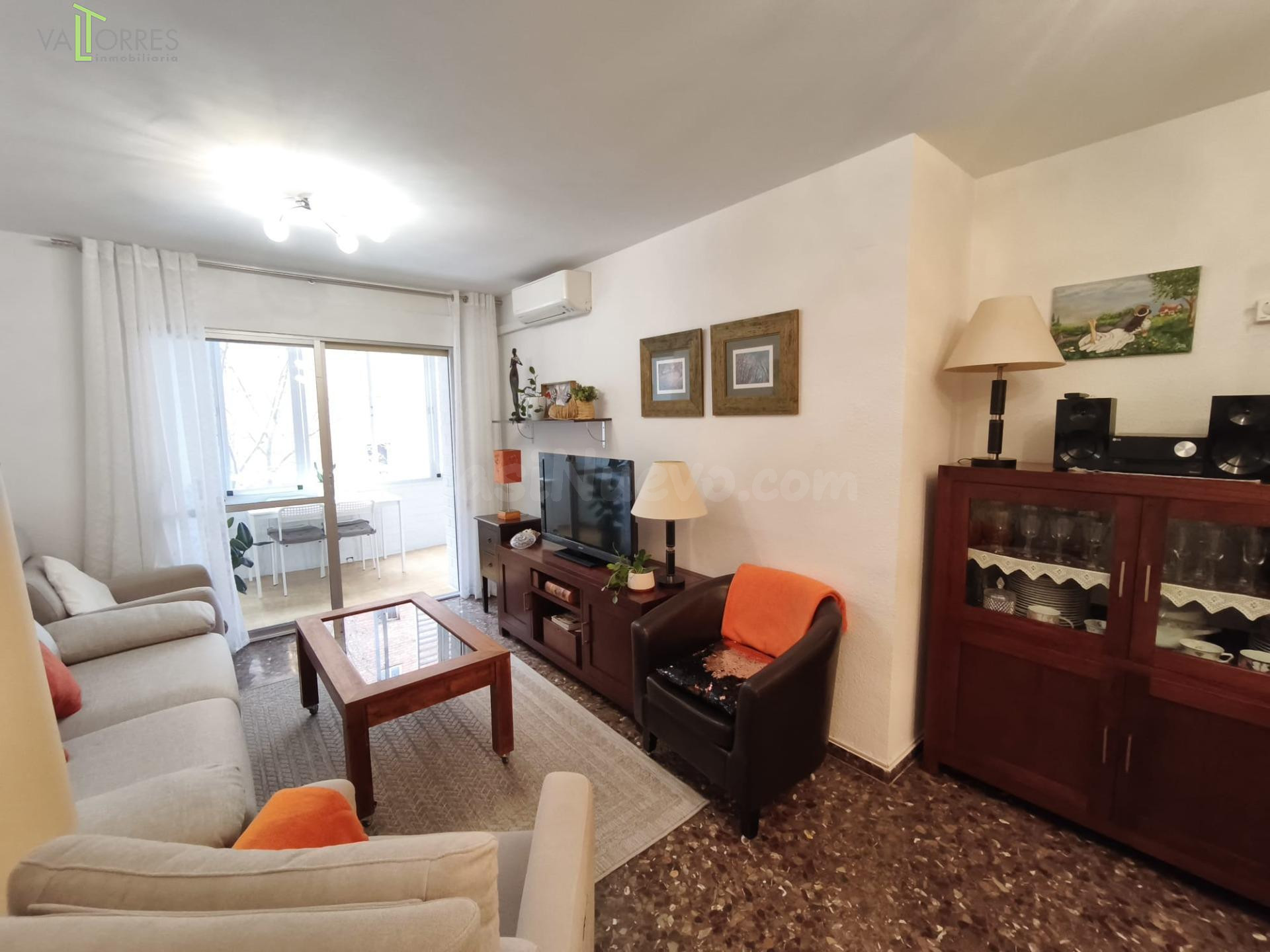 Excelente ubicación en el ensanche  piso , trastero y dos plazas de garaje - foto 4