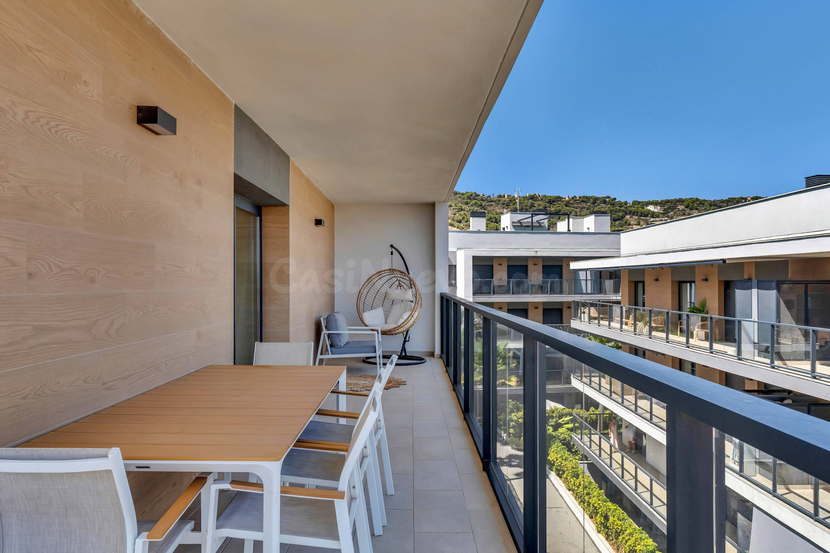 ESSENTIAL · ATICO DUPLEX CON AMPLIAS TERRAZAS Y HORIZONTE ME - foto 4