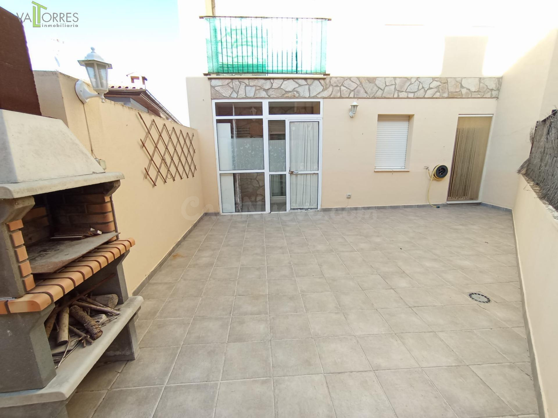 EN EL BARRIO DE SAN BLAS VIVIENDA CON AMPLIAS TERRAZAS, GARAJE Y TRASTERO - foto 2