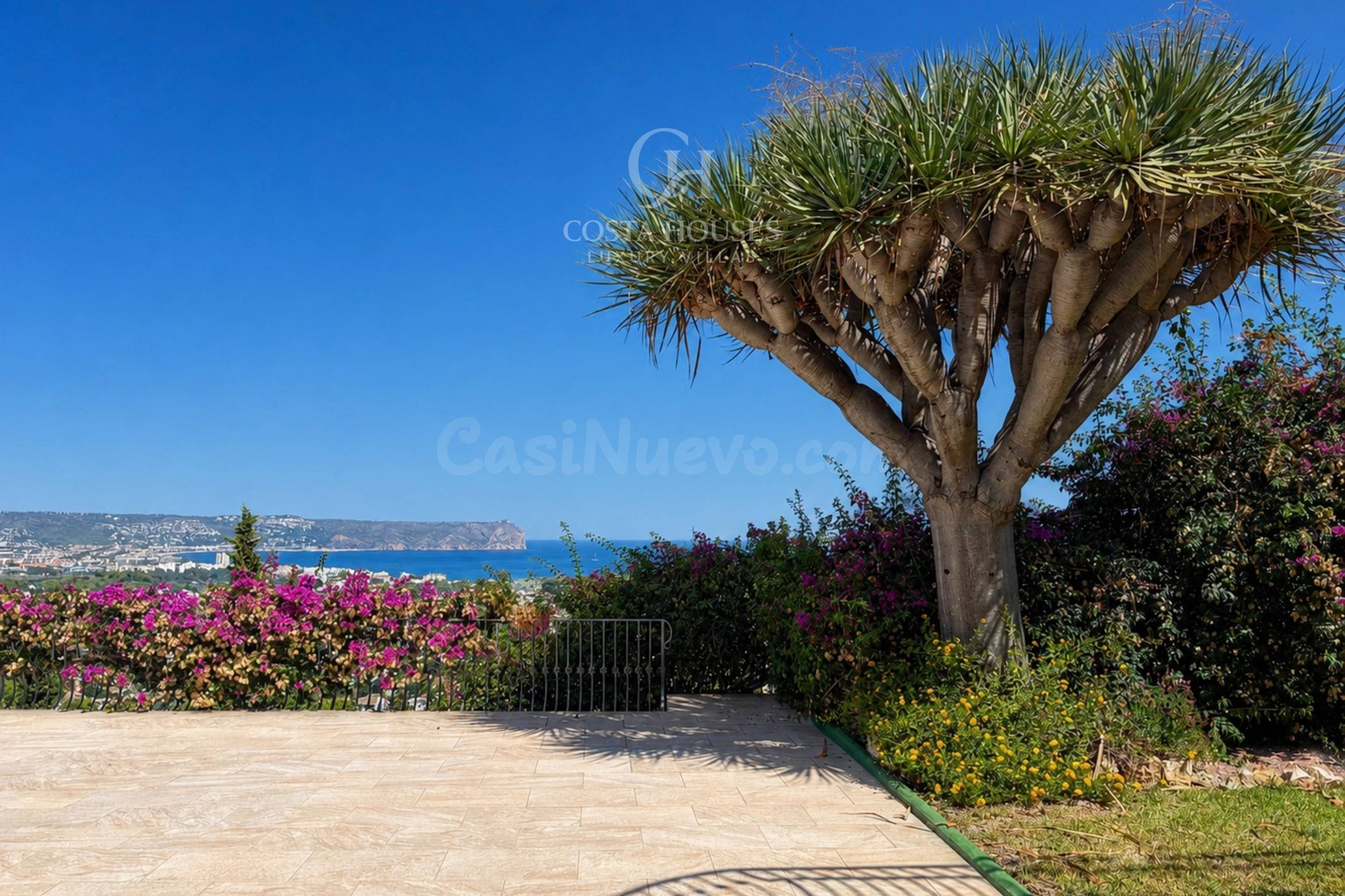 VILLA ORELIA · AMPLITUD, VISTAS AL MAR Y MONTAÑA EN JAVEA - foto 5