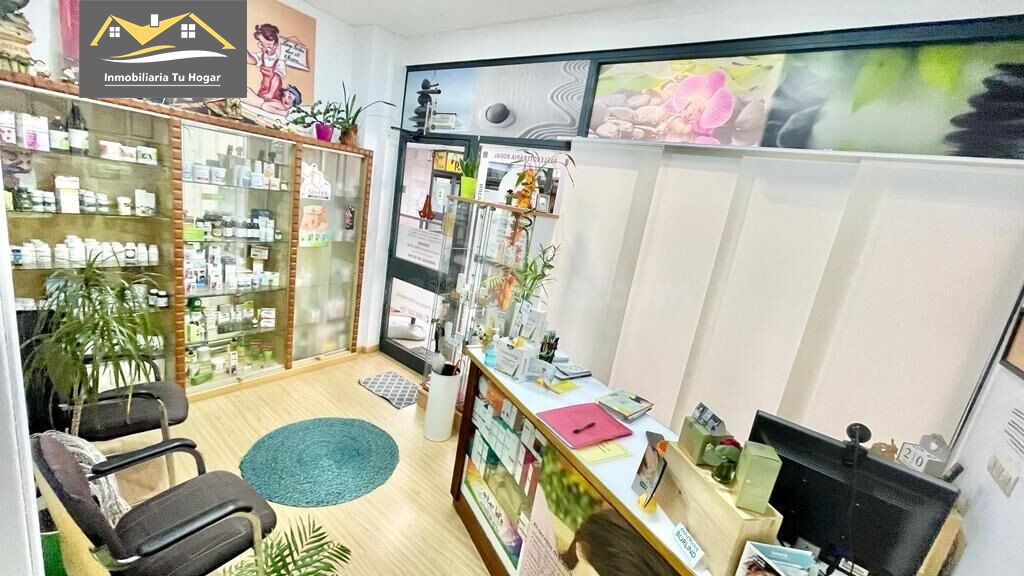 SE VENDE CLINICA PARA TERAPIAS NATURALES CON MOBILIARIO MERCANCIA Y CLIANTELA.