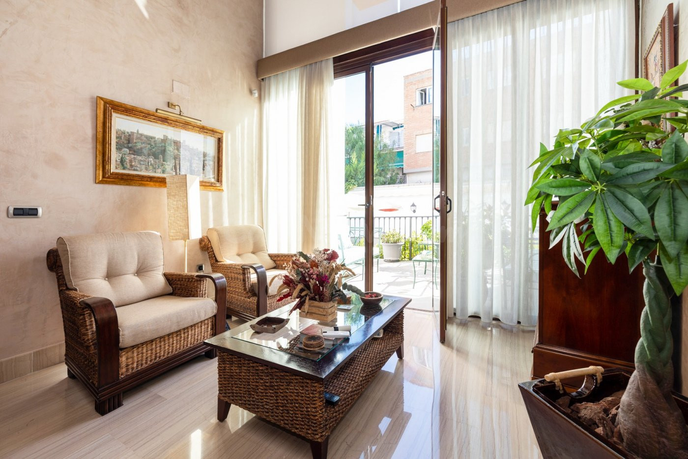 LUJOSA VIVIENDA EN GRANADA