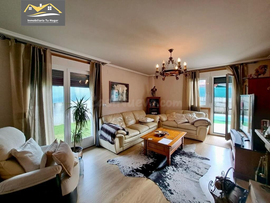SE VENDE FANTÁSTICO CHALET A 5 KM (CUATRO MINUTOS) DEL CENTR - foto 4