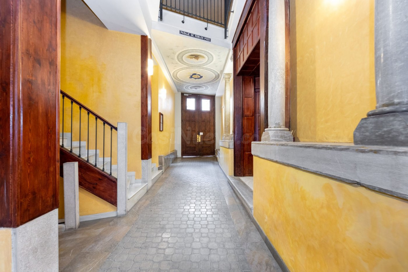 LOCAL EN VENTA JUNTO PLAZA ISABEL LA CATÓLICA - foto 3
