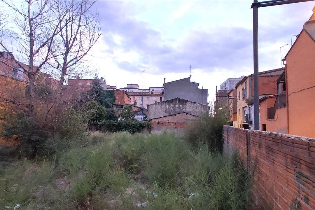 SOLAR RESIDENCIAL EN SALT - foto 5