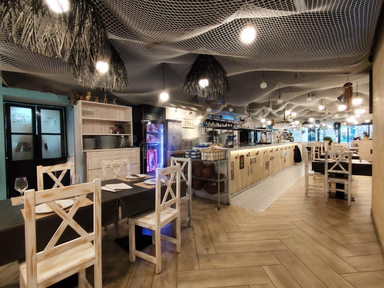 SE VENDE RESTAURANTE A PLENO RENDIMIENTO (CON INQUILINO SOLV - foto 3