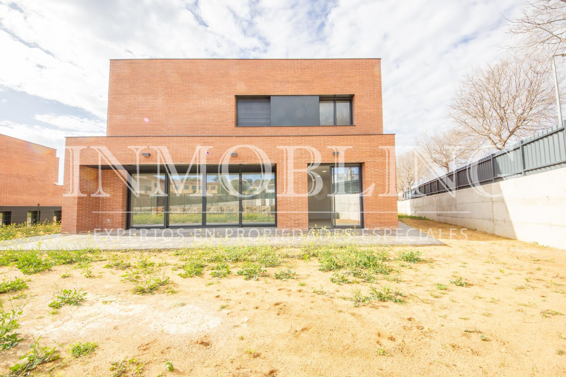 Casa a cuatro vientos OBRA NUEVA Can Quirze