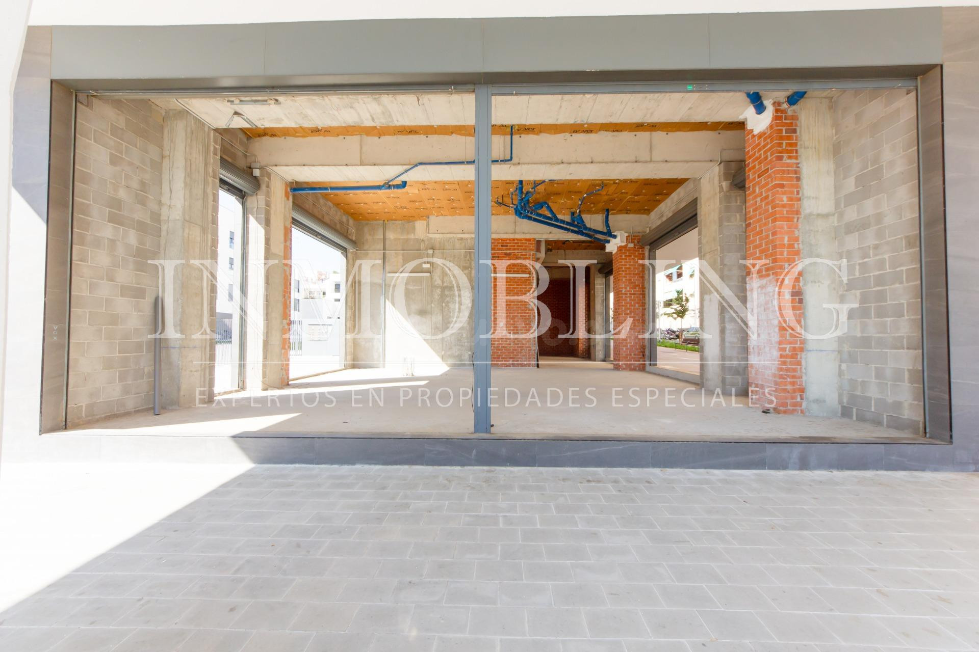 Local de obra nueva en alquiler
