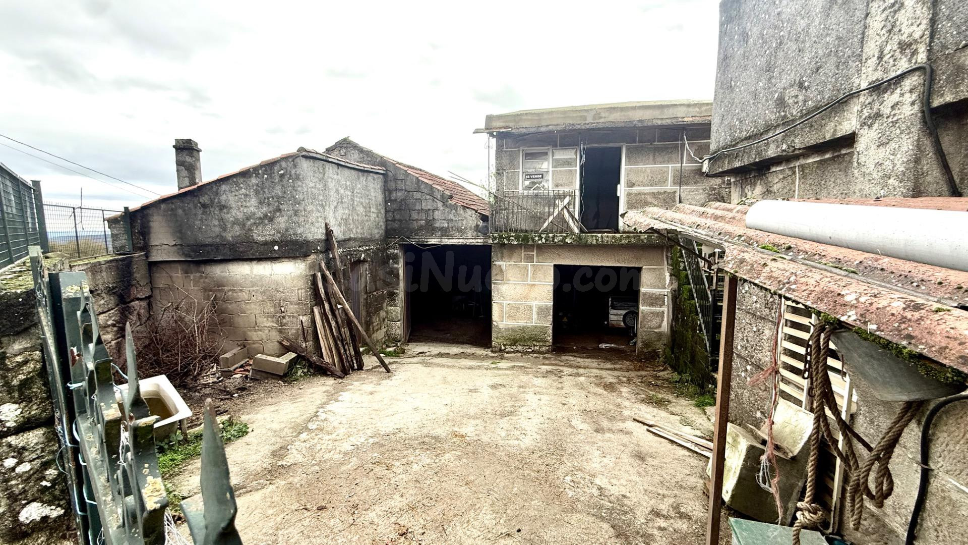 Descubre esta encantadora casa de piedra en venta, una joya  - foto 2
