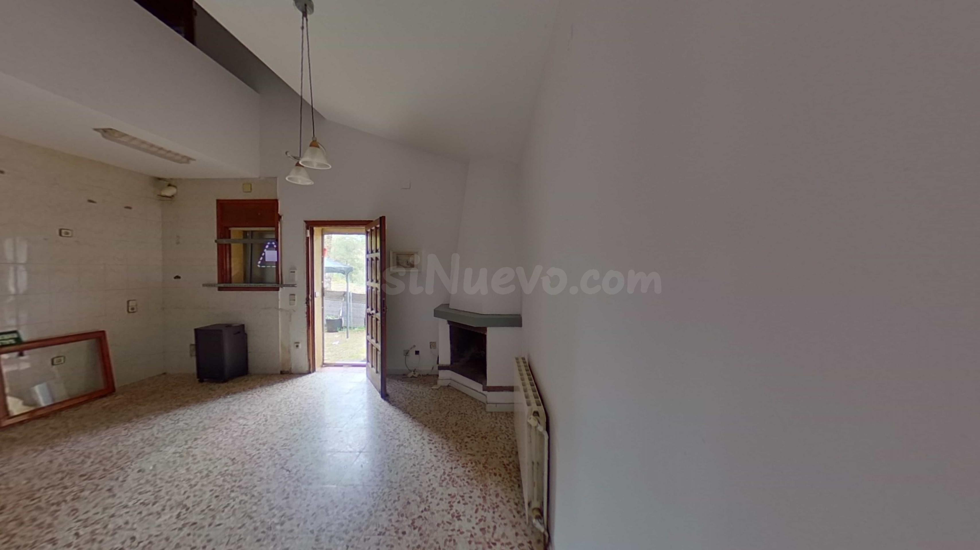 Casa con jardín en Junior Park - foto 4