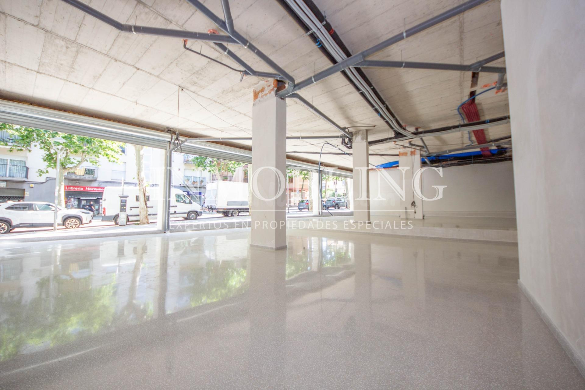 LOCAL COMERCIAL CON GRAN VISIBILIDAD