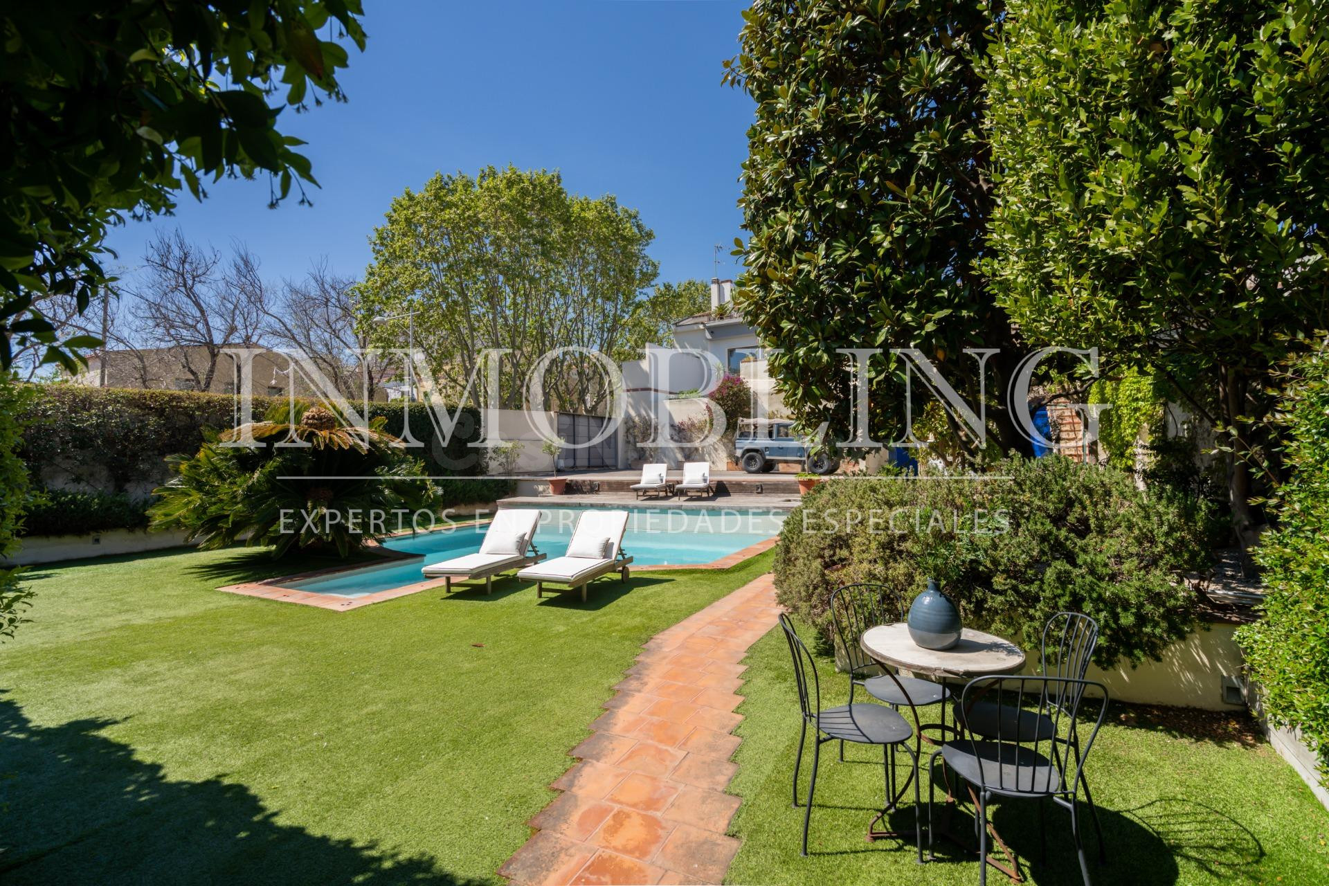 Encanto, comodidad, amplitud, ubicación... ¡esta casa lo tie - foto 5