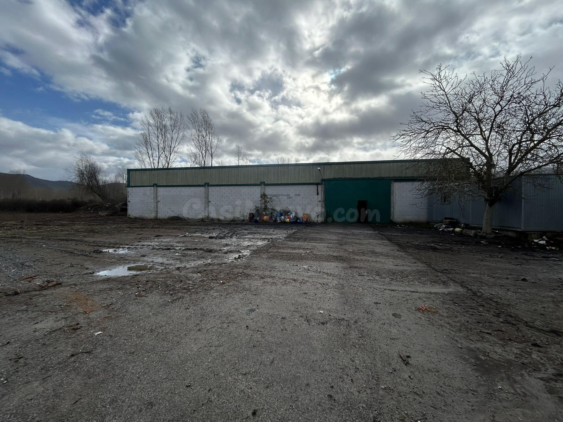 SE VENDE TERRENO URBANIZABLE