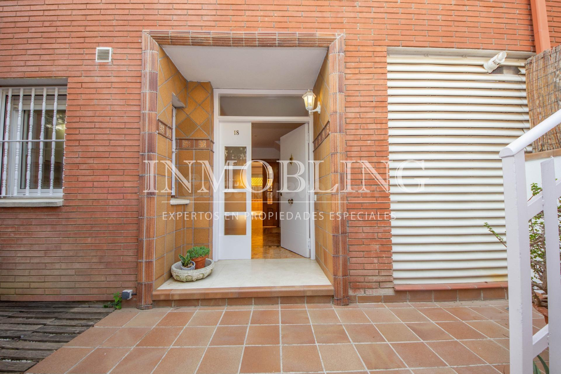 Casa adosada en alquiler con patio y bbq - foto 5