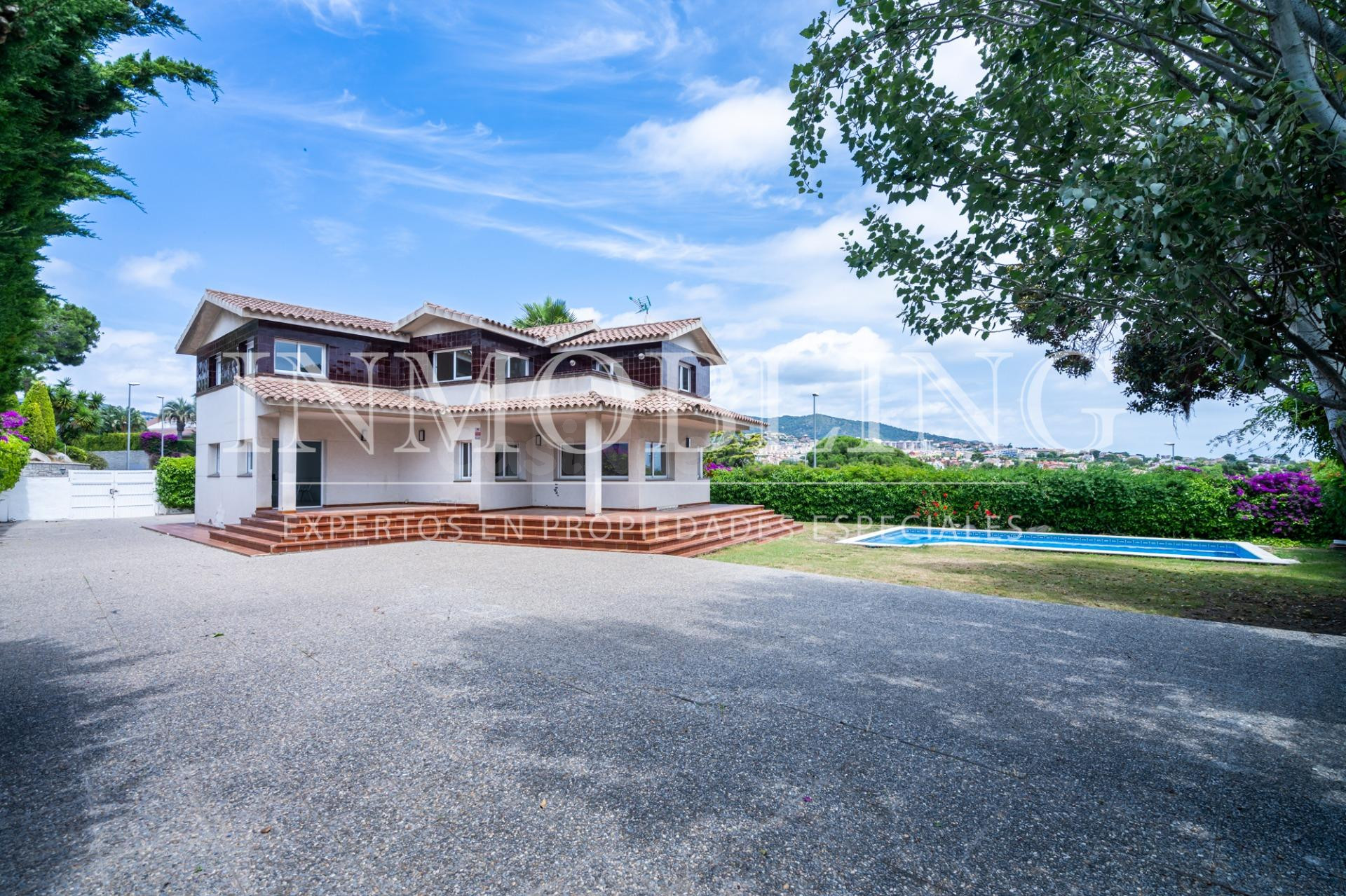 Casa independiente con piscina en Can Teixidó - foto 3