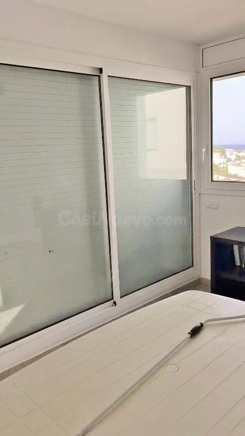 Piso con jardín, terraza y garaje - foto 4