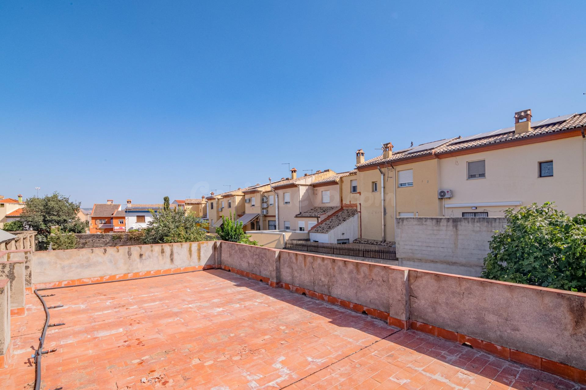Gran casa de pueblo con terreno, en Ambroz (1260 m2 de parce - foto 3