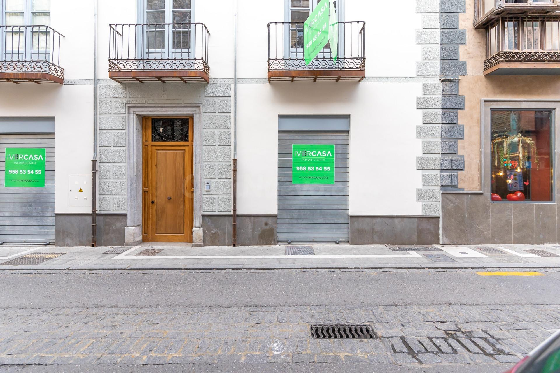 LOCAL COMERCIAL EN CALLE MOLINOS
