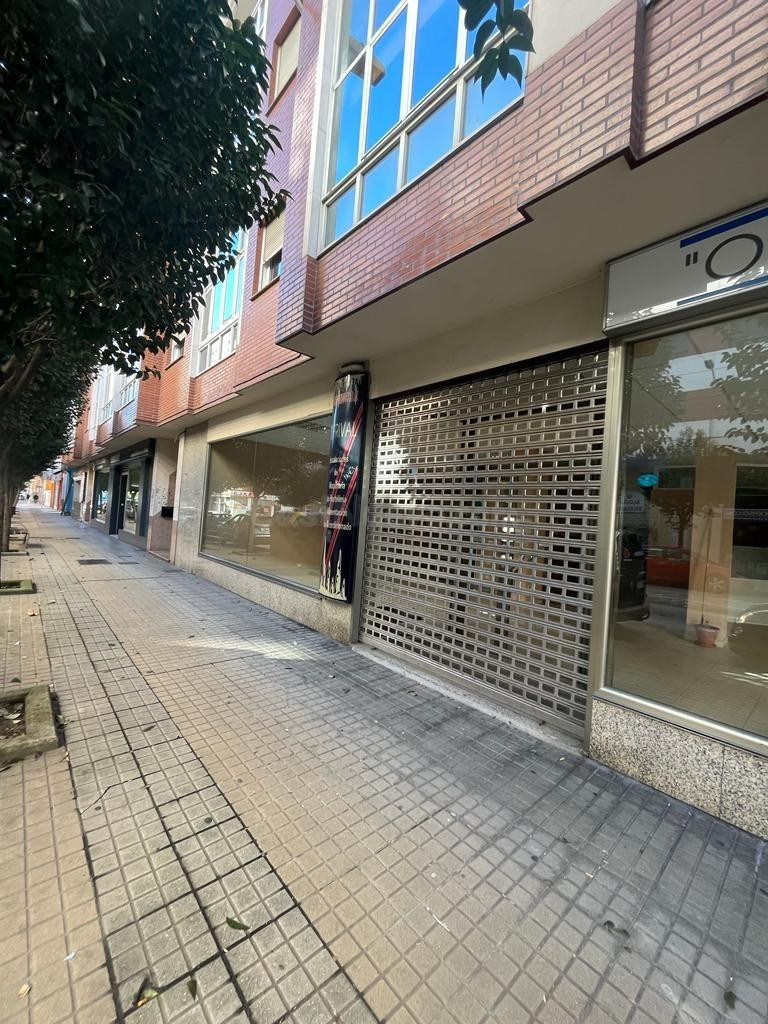 SE ALQUILA LOCAL EN EL CENTRO ACONDICIONADO