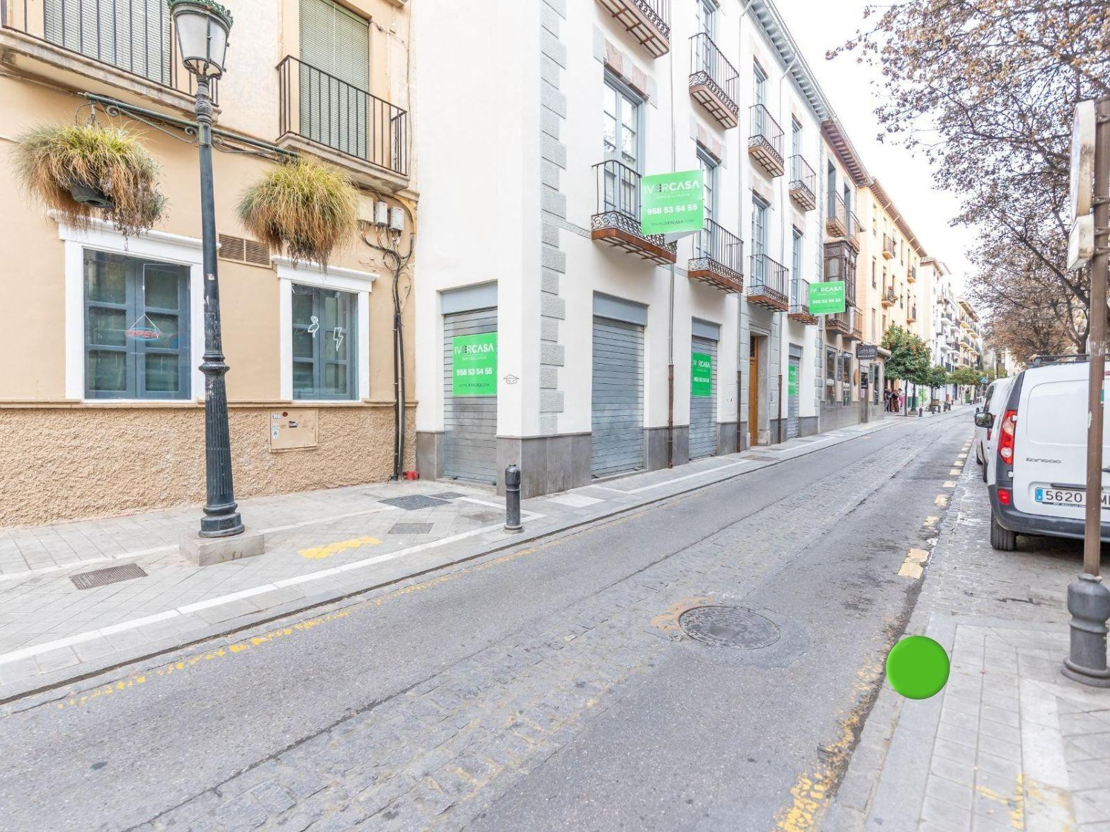 LOCAL COMERCIAL EN CALLE MOLINOS