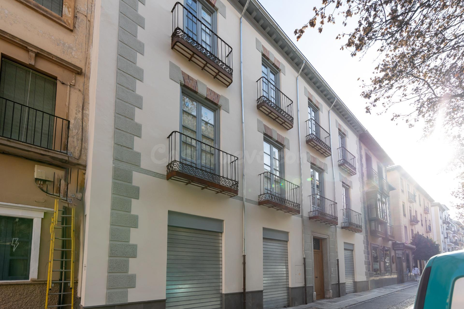 LOCAL COMERCIAL EN CALLE MOLINOS - foto 2