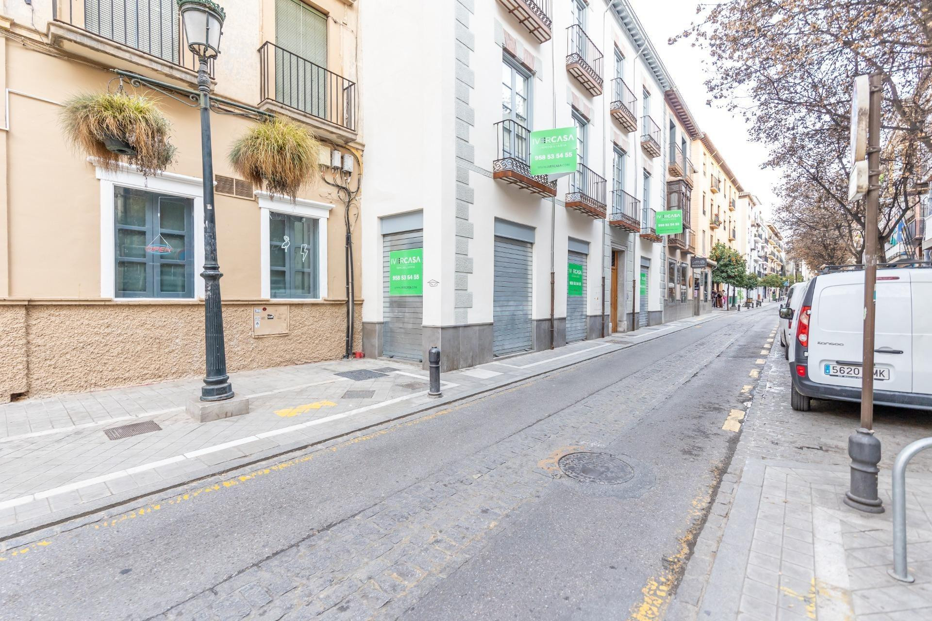 LOCAL COMERCIAL EN CALLE MOLINOS - foto 3