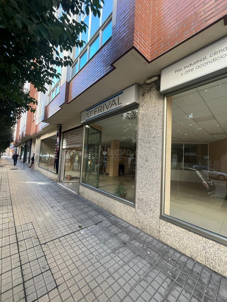 SE VENDE LOCAL EN LA ZONA CENTRO DE PONFERRADA - foto 2