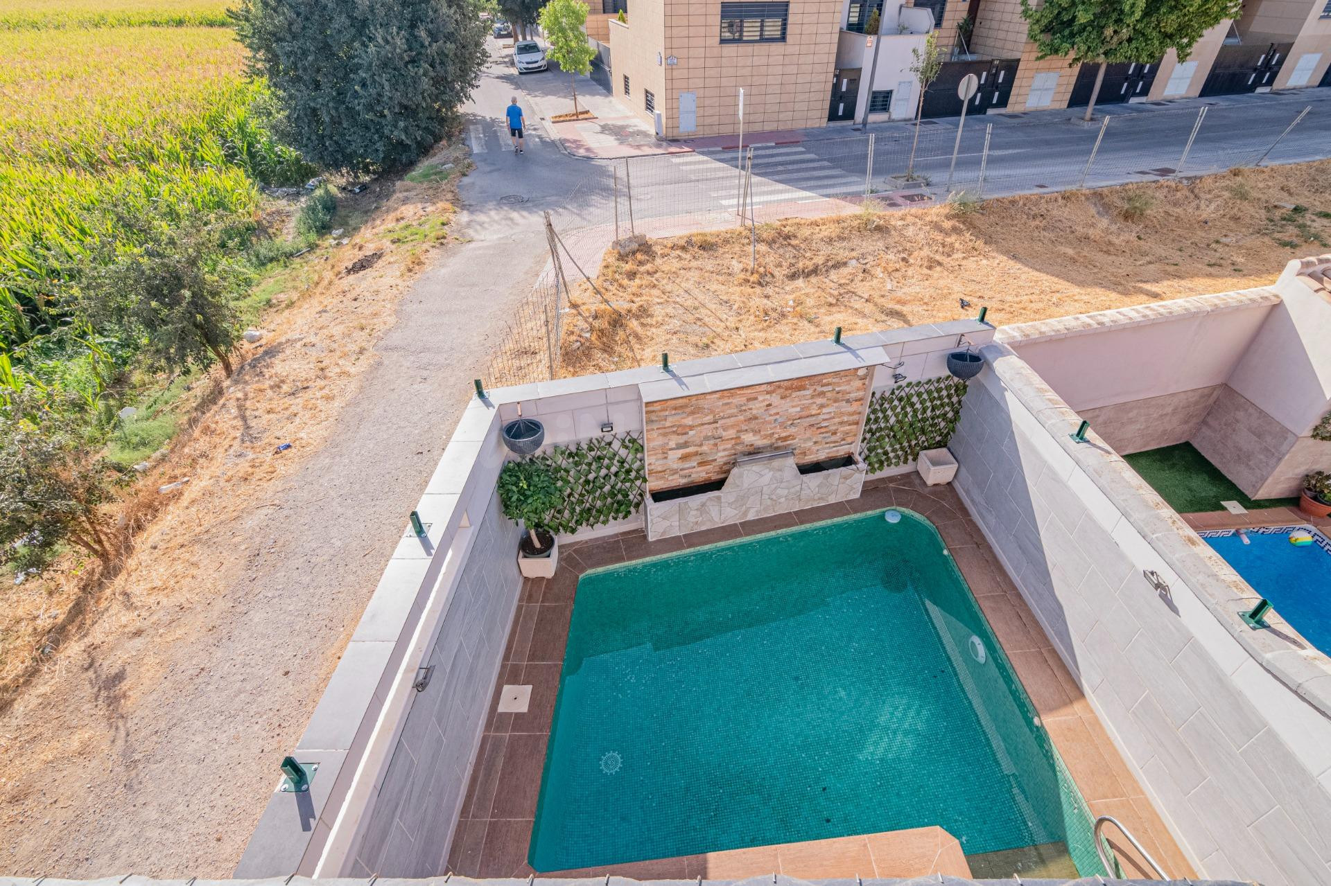 MODERNA CASA DE ESTILO NÓRDICO CON PISCINA, EN INCREIBLE UBI - foto 3