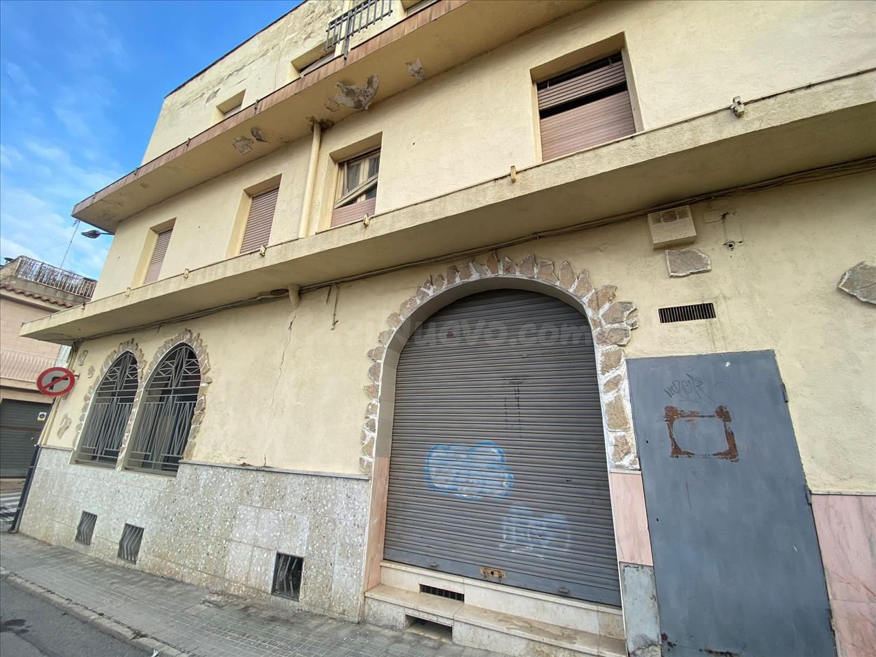Edificio a rehabilitar en Tordera - foto 3